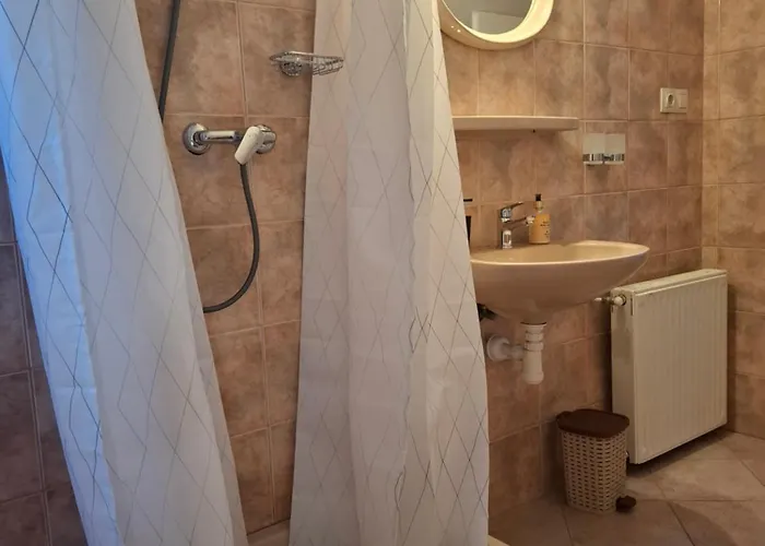 Apartamento Kemences Udvarhaz Balatonszabadi Fürdőtelep